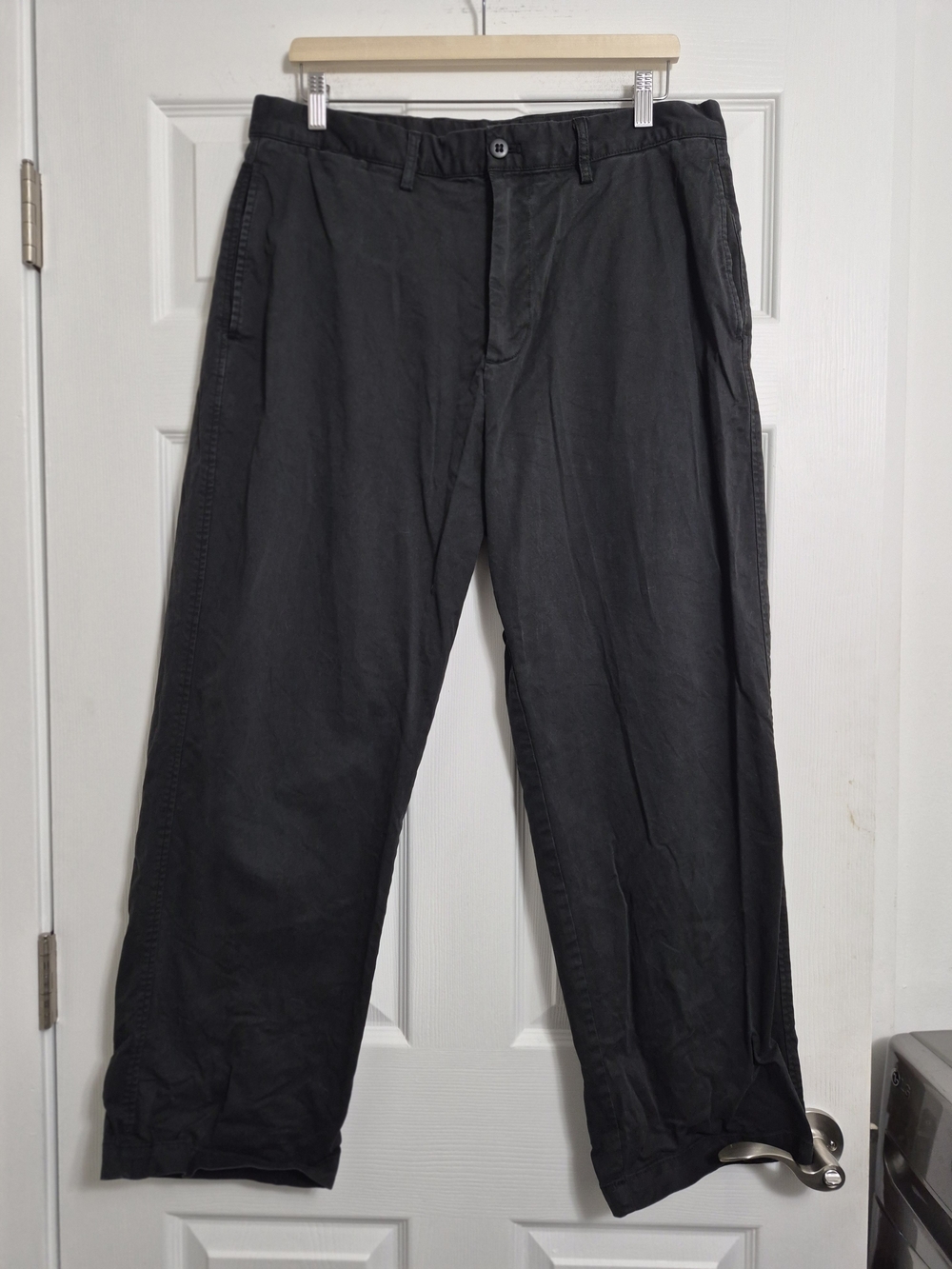 GAP Men's Black Straight-Leg Chinos